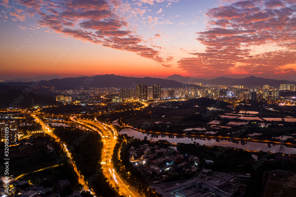 Φωτογραφία Aerial View of rural green fields in Hong Kong border and skylines in Shenzhen,C