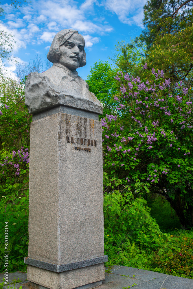 Monument to the writer N. Gogol near the university..