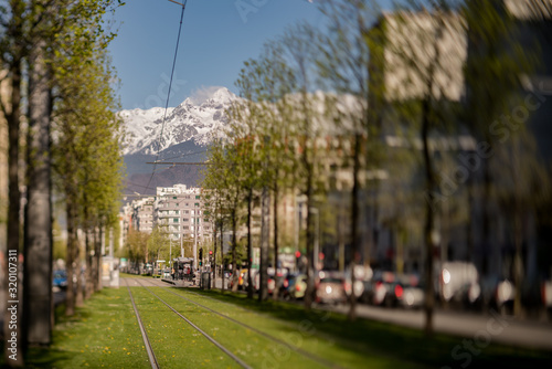 traffic in city / Grenoble