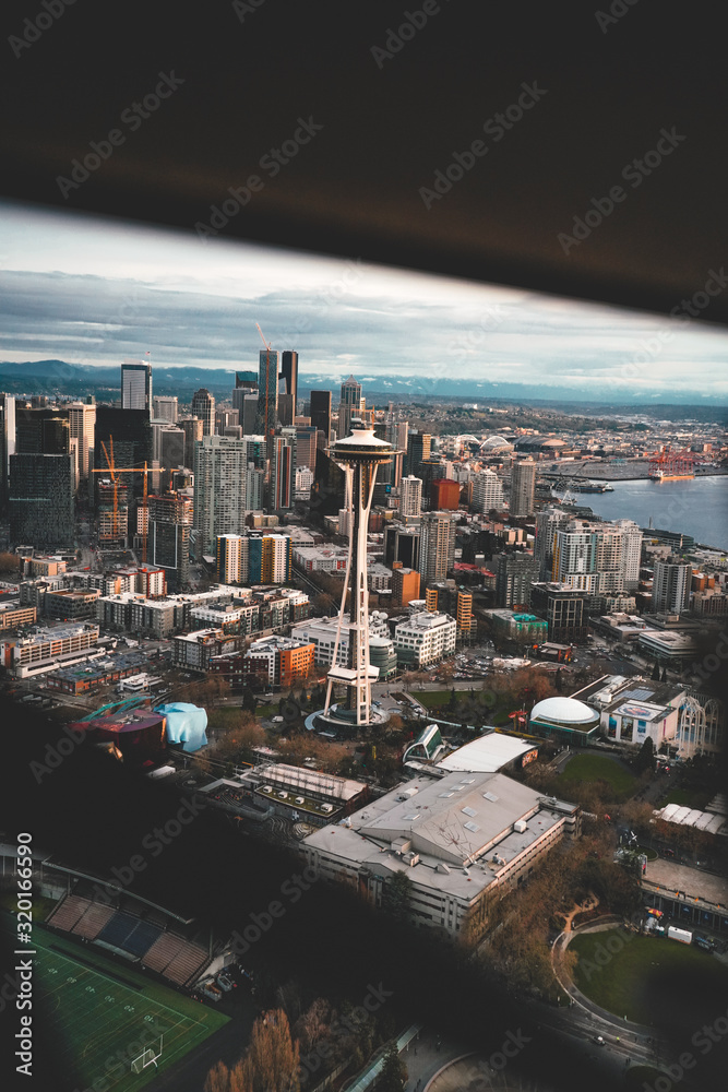 Fototapeta premium Space Needle and Seattle