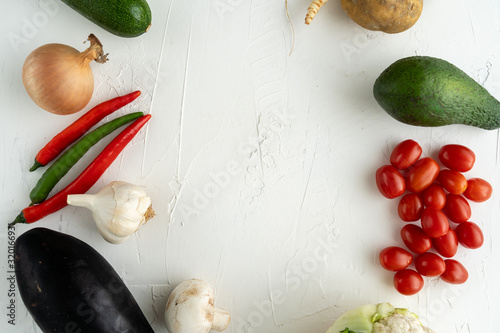 Obraz na płótnie space for text various fresh organic vegetable table white board w salonie