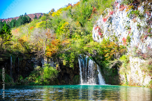 Fototapeta Naklejka Na Ścianę i Meble -  Waterfall in Plitvice Natural Park