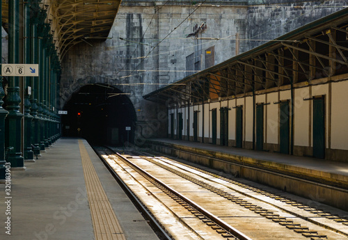 Fototapeta Naklejka Na Ścianę i Meble -  Sao Bento railway station, located in the Historic Centre of Porto, Portugal.
