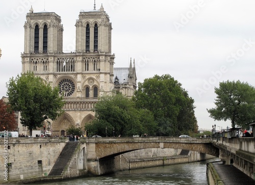 ND Paris Seine