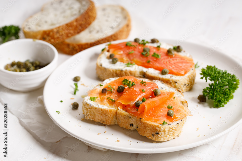 smoked salmon toast with cream cheese and pickle