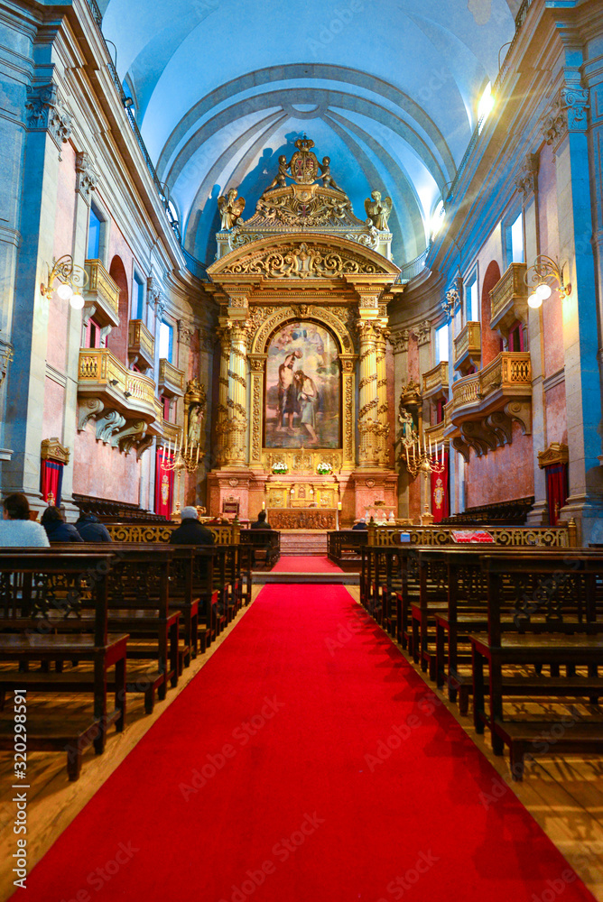 Innenansicht Igreja da Trindade in Porto/Portugal