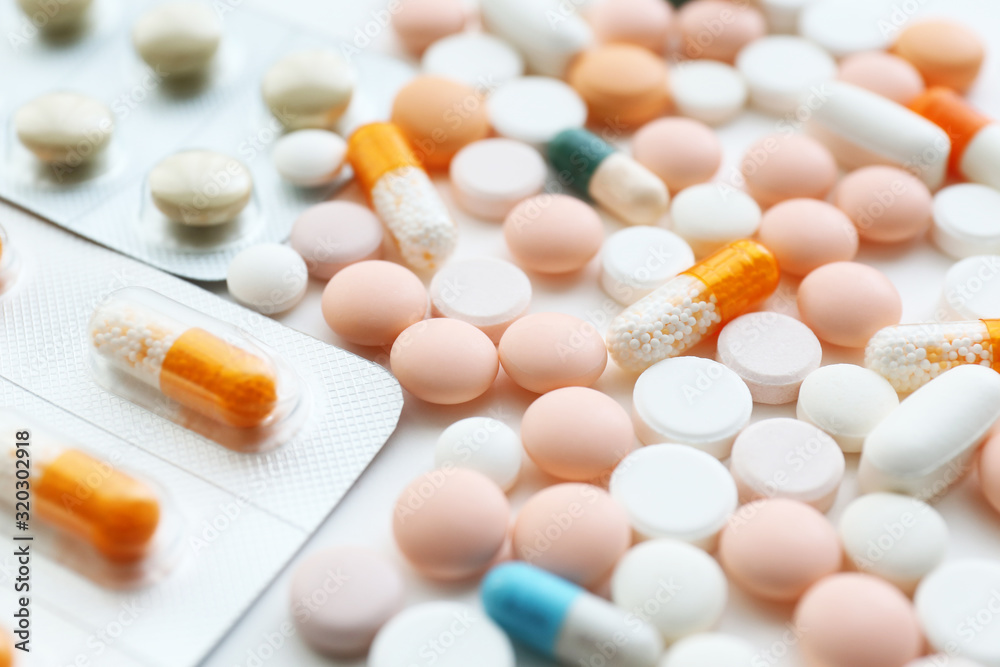 医療イメージ たくさんの医薬品 医療イメージ たくさんの医薬品