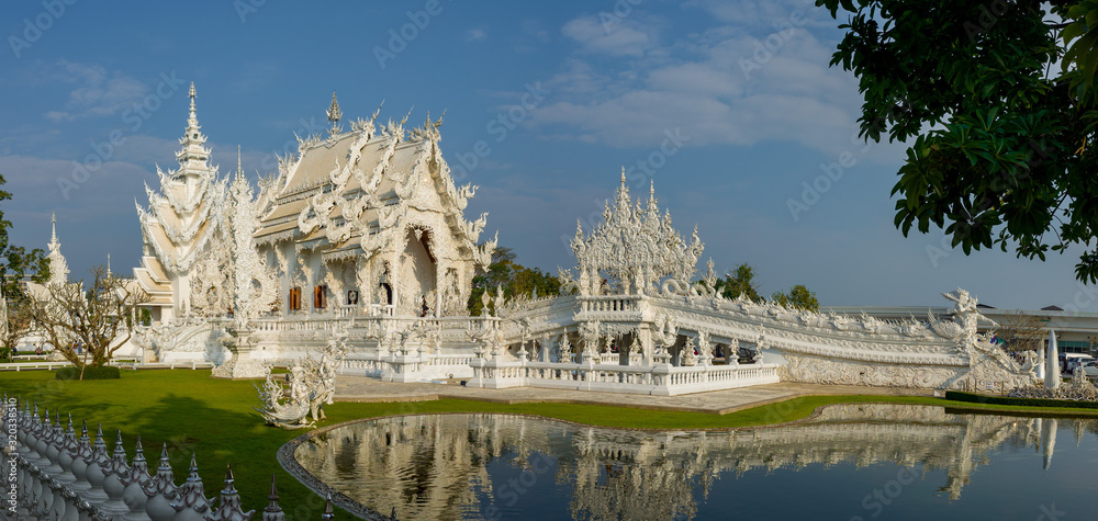 White Temple Wat Phra That Doi Chom Thong, Chiang Rai, Thailand