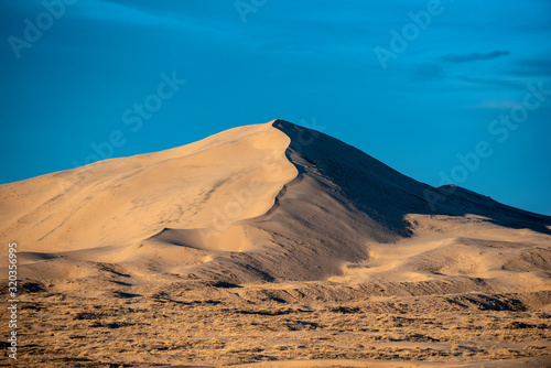 Fototapeta Naklejka Na Ścianę i Meble -  Kelso Dunes Desert Landscape