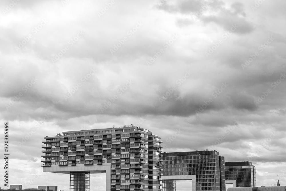 Fototapeta premium sky and clouds in Cologne