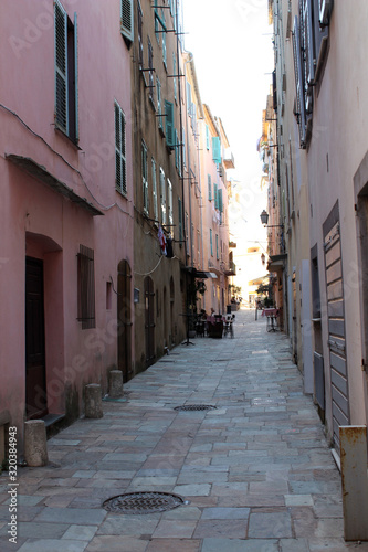 Fototapeta Naklejka Na Ścianę i Meble -  Rue de Bastia / Corse