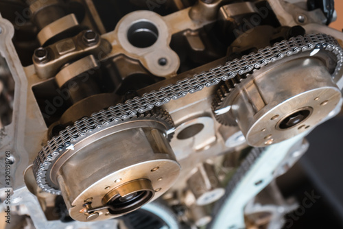 Tablou pe pânză auto engine repair. timing chain.