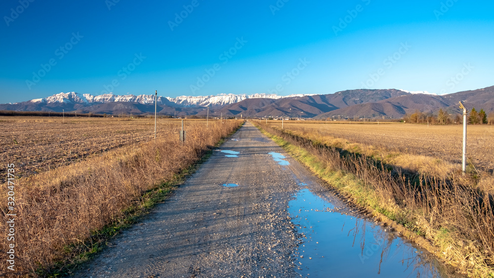 Fototapeta premium Winter sunset in the italian countryside