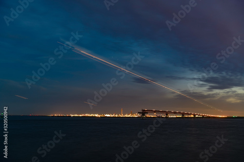 夜の空港