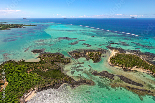Fototapeta Naklejka Na Ścianę i Meble -  Luftaufnahmen der Insel Mauritius
