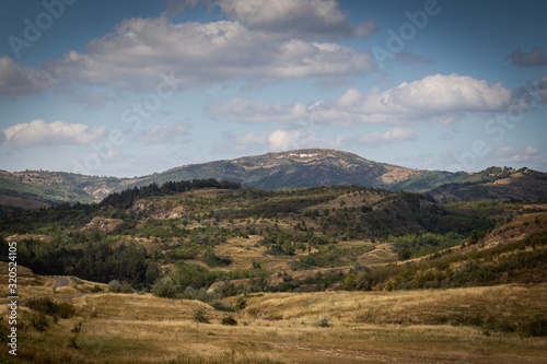herrlicher Ausblick über die weitläufige Landschaft in Rumänien