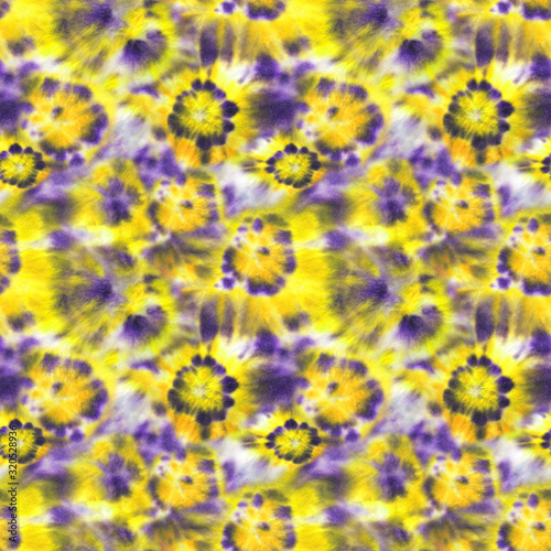Tie dye shibori seamless pattern. Watercolour abstract flowers texture.
