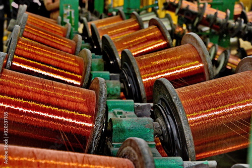 The plant for the production of conductive lived and its twisting.
