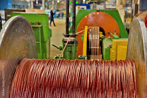 The plant for the production of conductive lived and its twisting.