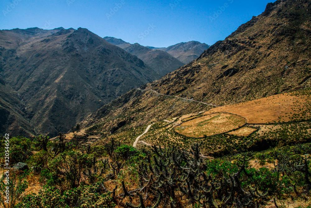 Obraz premium Marcahuasi, Peru - Mai 2012: view of marcahuasi canyon