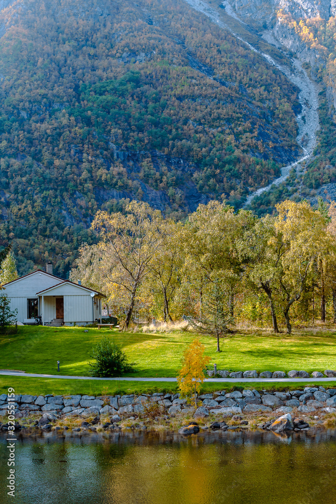 Fototapeta premium Norway landscape near Eidfjord village at autumn