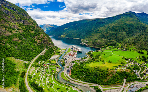 Obraz na plátně Aurlandsfjord Town Of Flam at dawn.
