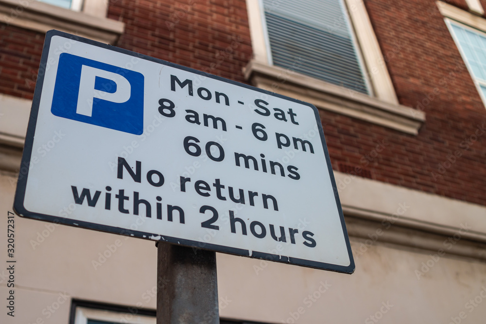 Obraz premium Parking restriction sign