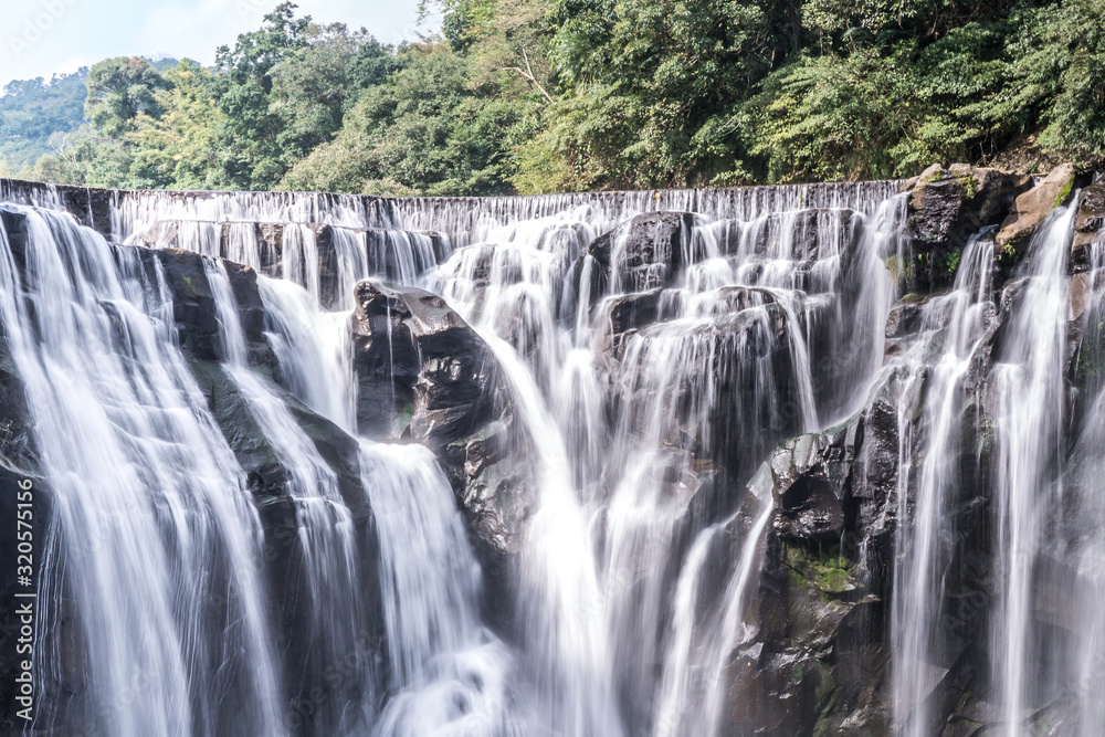 Shihfen Waterfall, Fifteen meters tall and 30 meters wide, It is the largest curtain-type waterfall in Taiwan Shihfen Waterfall, Fifteen meters tall and 30 meters wide, It is the largest curtain-type waterfall in Taiwan
