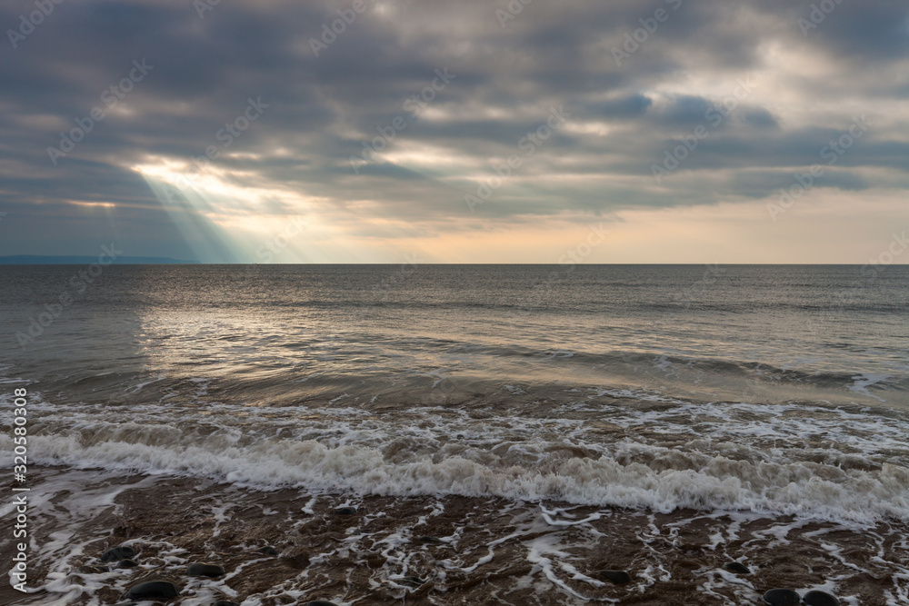 Obraz premium View from westward ho! Devon on a cloudy day