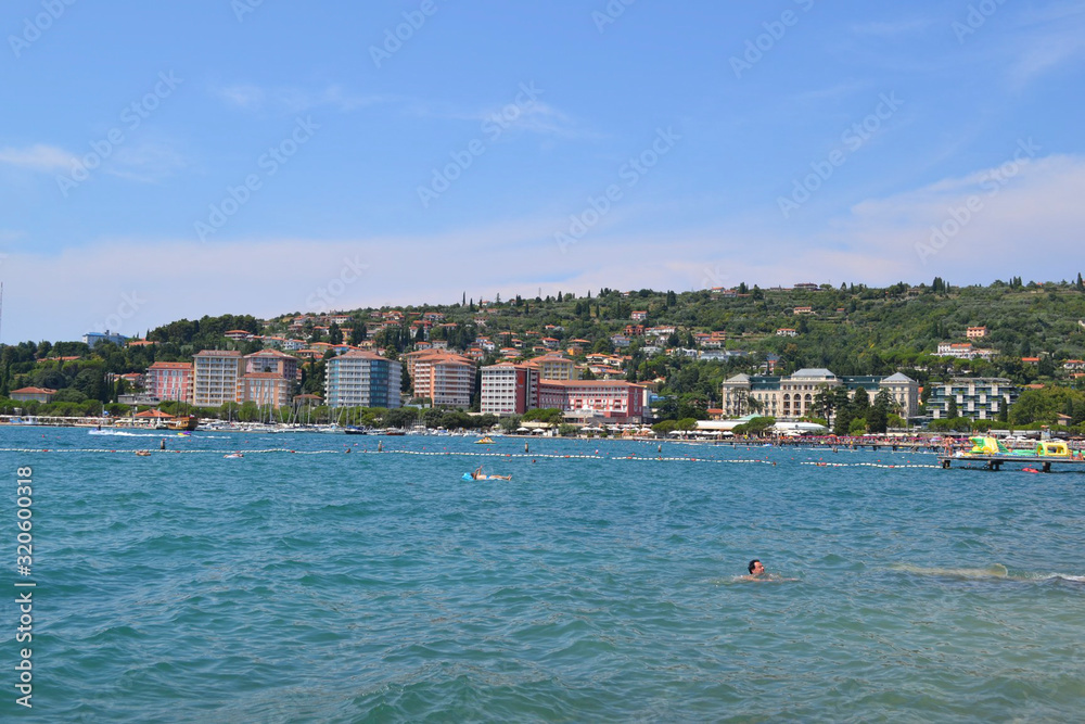 Φωτογραφία view from the boat to piran in croatia