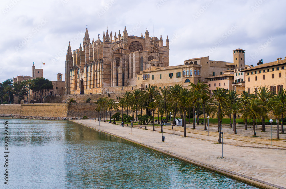 Cathedral La Seu, Palma de Mallorca, Spain Cathedral La Seu, Palma de Mallorca, Spain