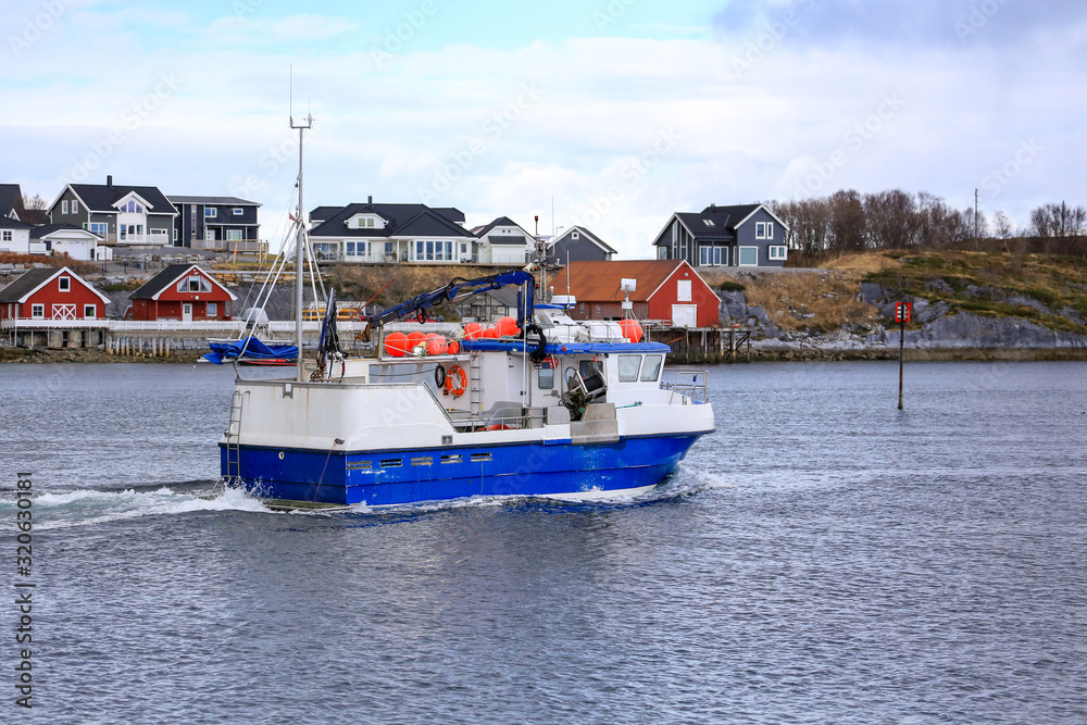Fishing boat out to the fishing field without Brønnøysund