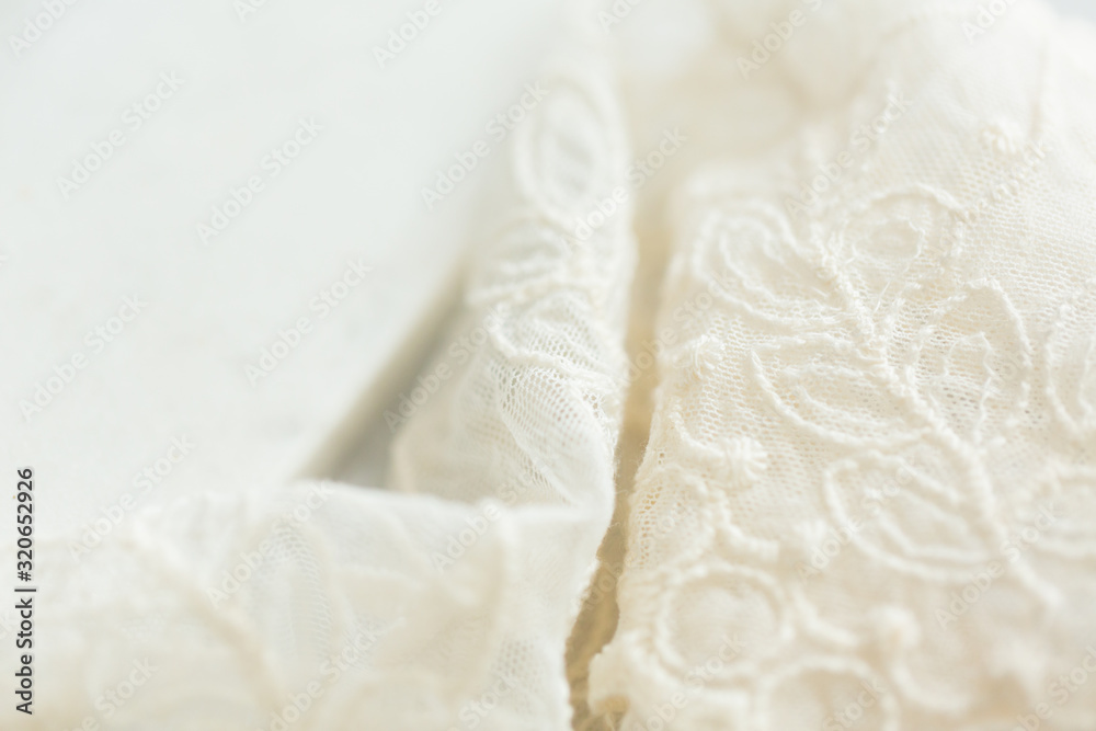 Obraz premium Black tea steeping in clear mug on marble