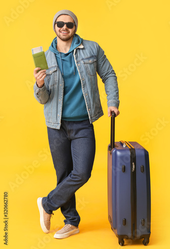 Handsome male tourist on co...