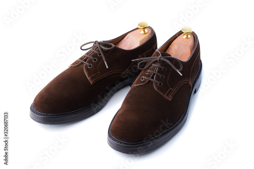 men brown dress shoes