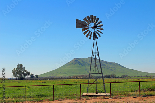 Working Windmill (CA 07433)