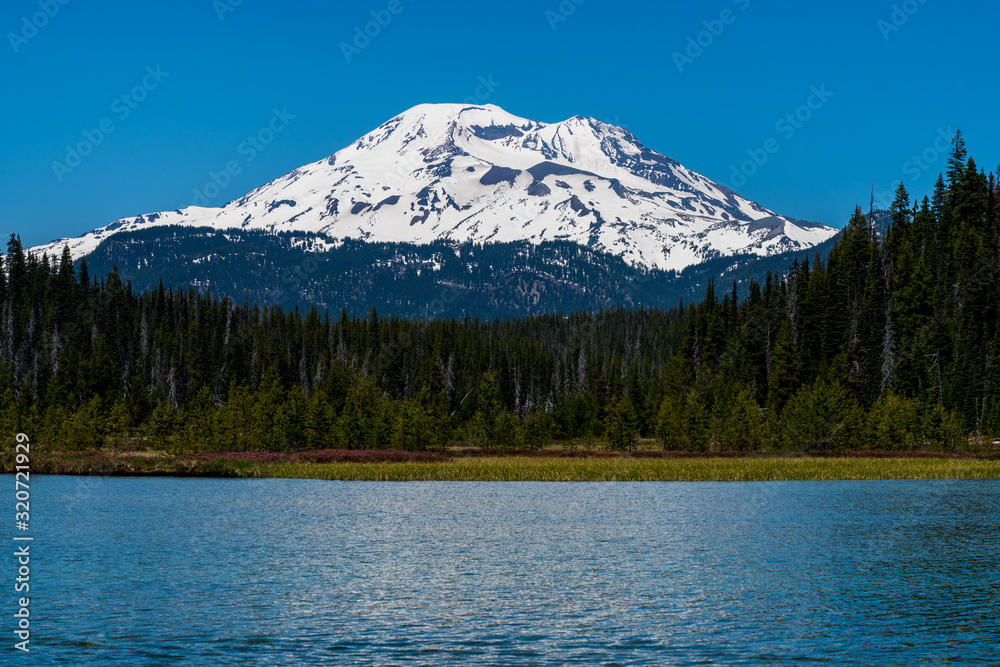 Mountain and Lake - Oregon 