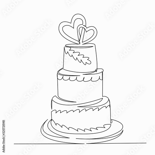 wedding cake with hearts © nasharaga