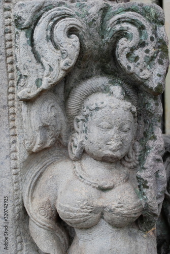 Carved Structure outside the resting place near Sanchi Stupa  Sanchi  Madhya Pradesh  India.