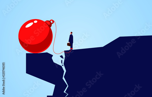 Cracks and crises, the huge iron ball tied to the businessman's leg caused the mountain to crash