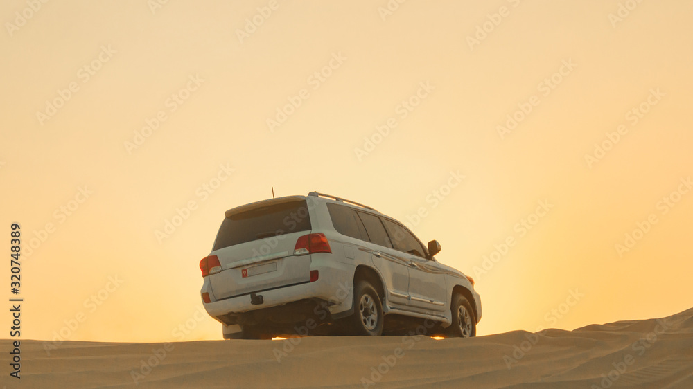 Desert Sand Dunes Off-Road Adventure Desert Sand Dunes Off-Road Adventure