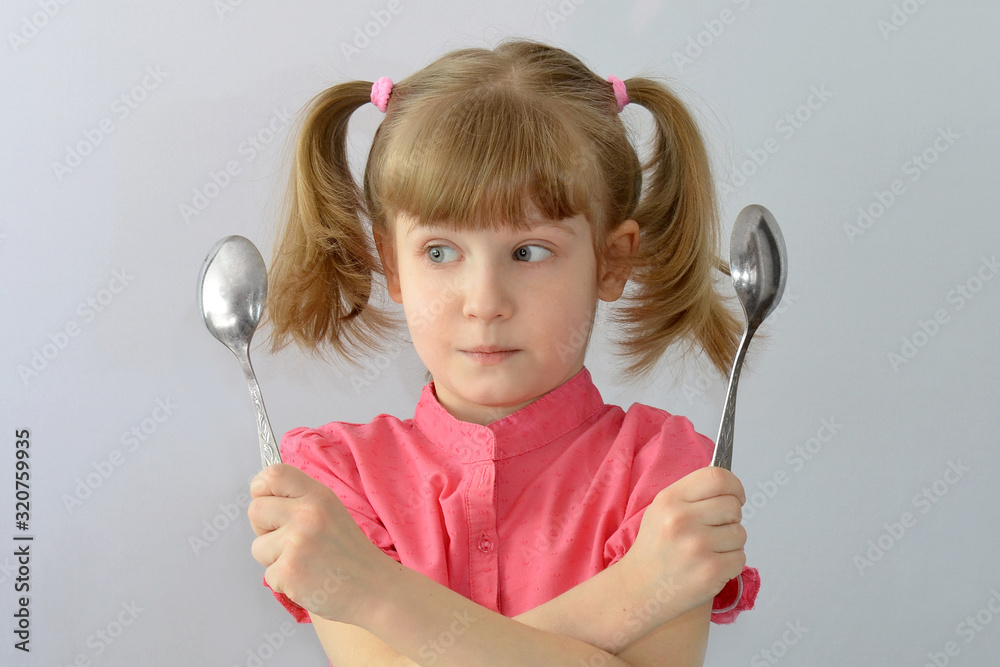 southpaw lefty left handed Child kid do not know which hand to hold a spoon southpaw lefty left handed Child kid do not know which hand to hold a spoon