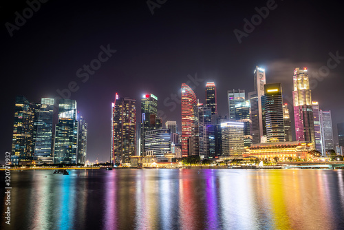 Singapore downtown cityscape of business district downtown skyline and city skyscraper dusk at Marina Bay in night time © Freedomz