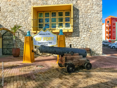 Bild auf Leinwand Cannon at Rif Fort, Willemstad, Curacao, Caribbean