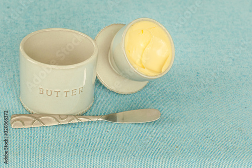 Εκτύπωση καμβά vintage butter bell or crock knife