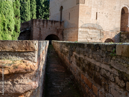 PLACES OF THE ALHAMBRA | BEAUTIFUL COUNTRIES | ALHAMBRA GARDENS