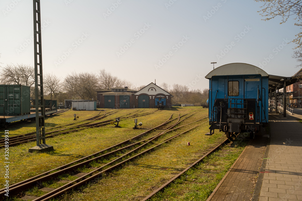 Obraz premium Alter Wagon auf Wangerooge