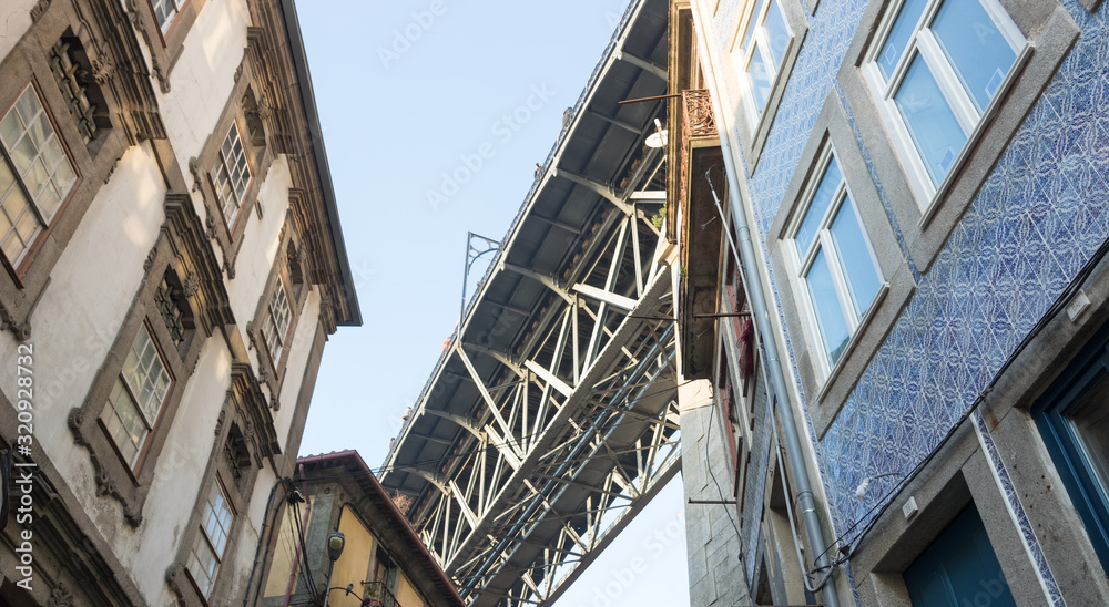 Fototapeta premium Famous iron bridge in the city of Porto, Portugal, Europe