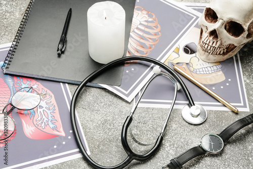 Stethoscope with drawings o...