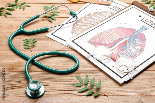 Stethoscope with drawings o...
